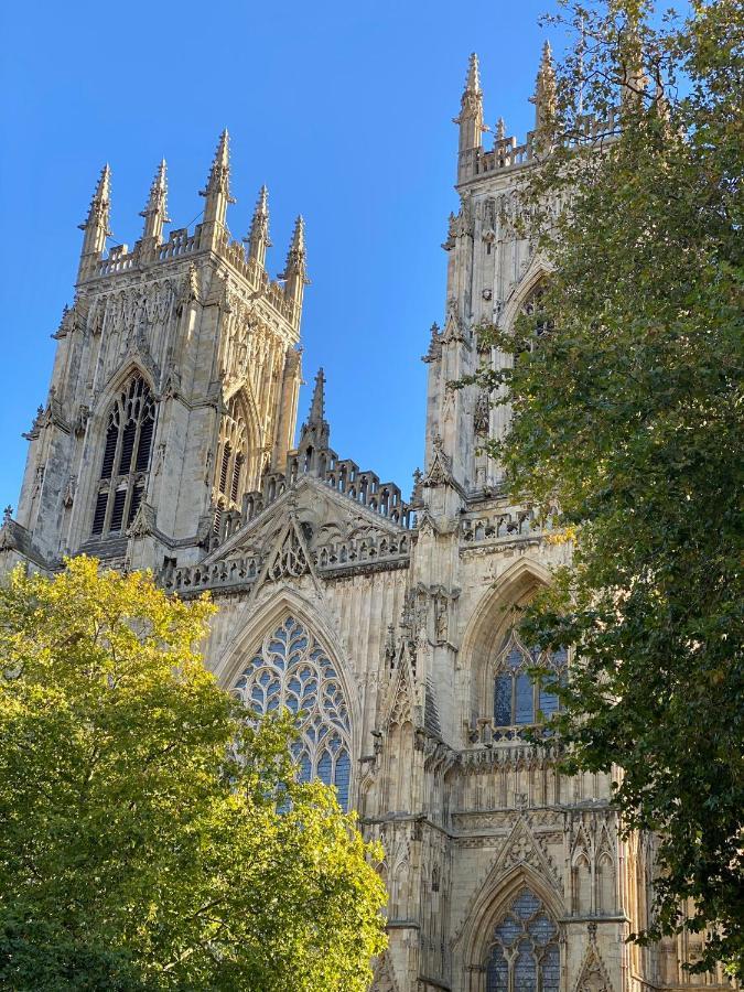 York City Center Apartments With Free Private Parking Buitenkant foto